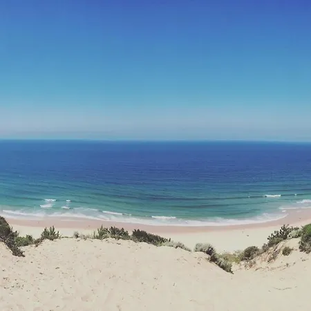 Bed and Breakfast Getwet Surfcamp Αλμάδα