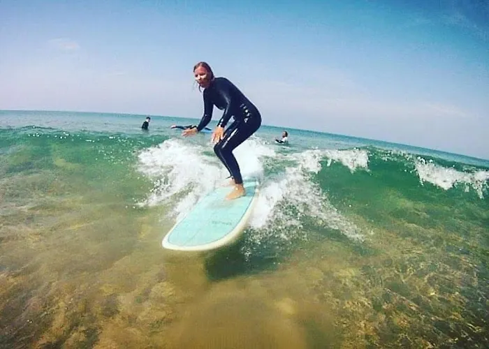 Getwet Surfcamp Bed and Breakfast 3*