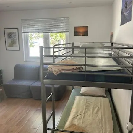 לינה וארוחת בוקר Getwet Surfcamp