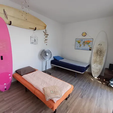 Bed & Breakfast Getwet Surfcamp