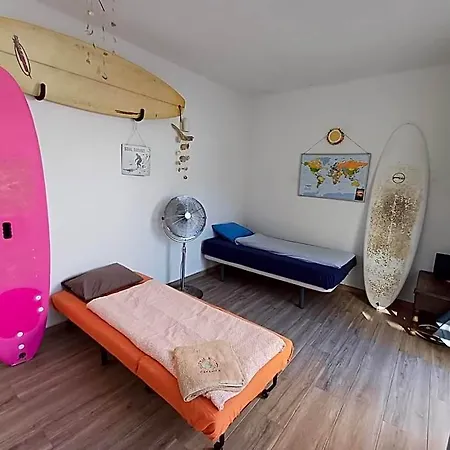 B&B Getwet Surfcamp 코스타 다 카파리카