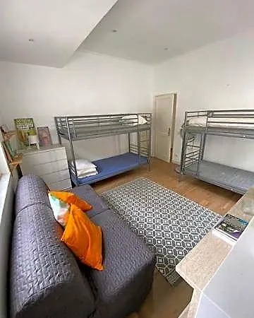 B&B Getwet Surfcamp