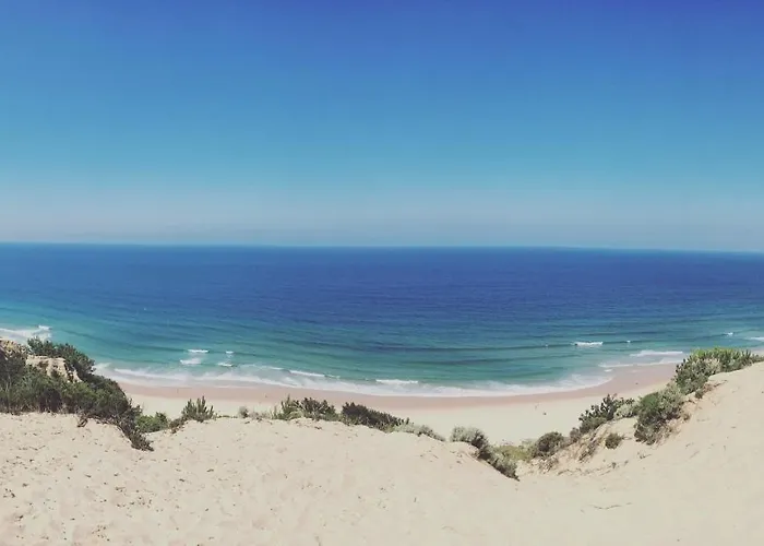 فندق مبيت وإفطار Getwet Surfcamp ألمادا